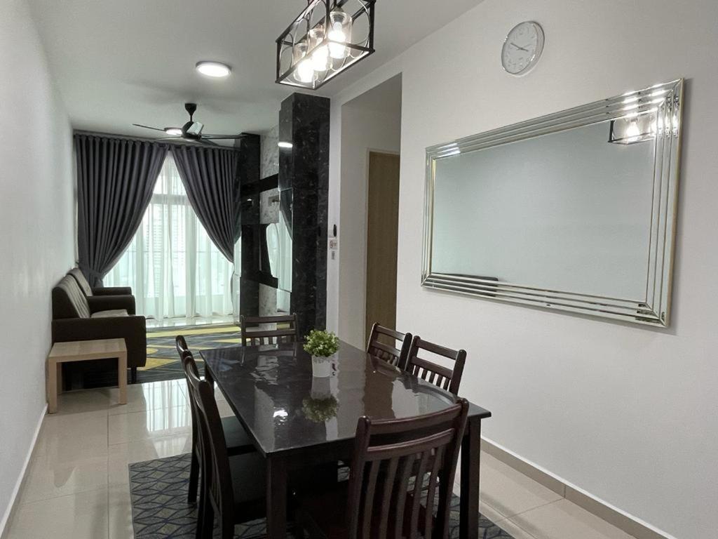 Legasi Kampung Baru Guest House By Rumahrehat Kuala Lumpur Eksteriør bilde